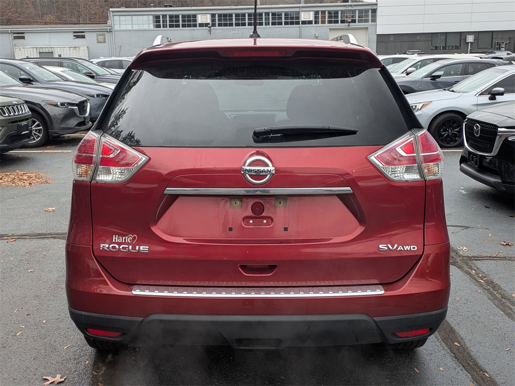 2016 Nissan Rogue SV photo 3