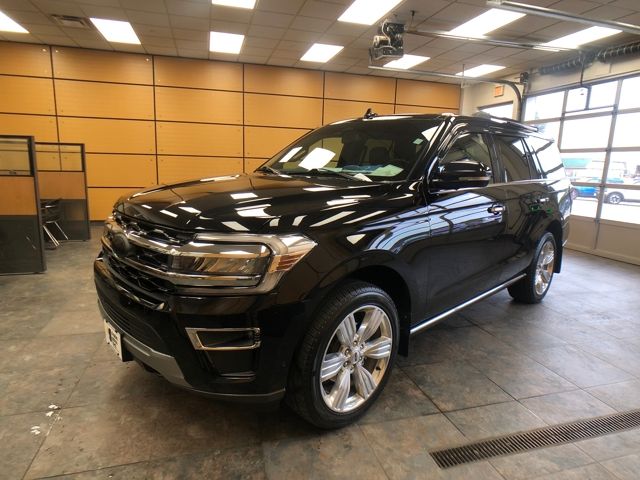 2022 Ford Expedition Limited photo 4