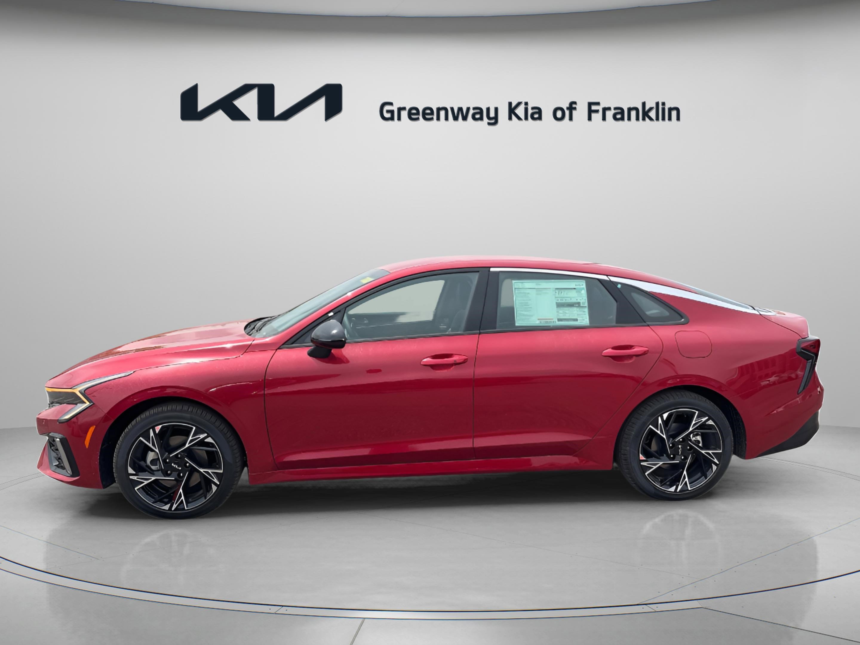 2025 Kia K5 GT-Line photo 4
