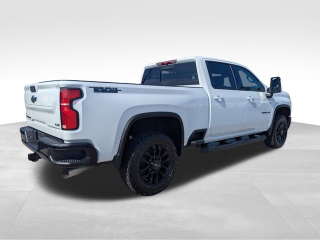 2025 Chevrolet Silverado 2500HD LTZ photo 3