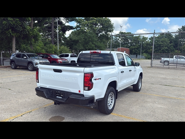 2025 Chevrolet Colorado LT photo 4