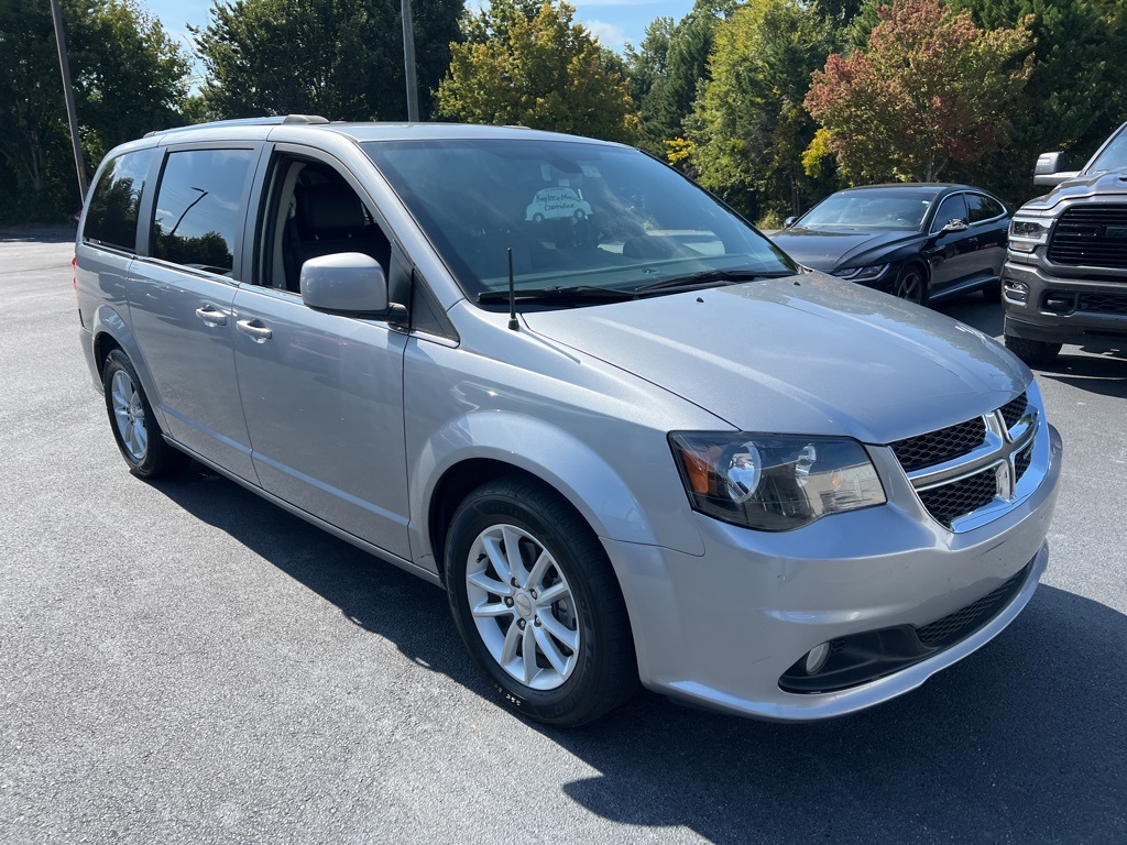 2020 Dodge Grand Caravan SXT photo 2