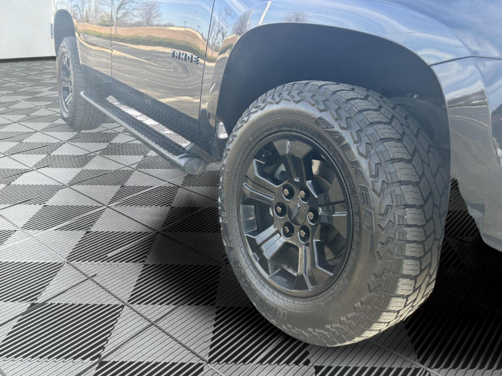 Used 2018 Chevrolet Tahoe LT with VIN 1GNSKBKCXJR212270 for sale in Kansas City