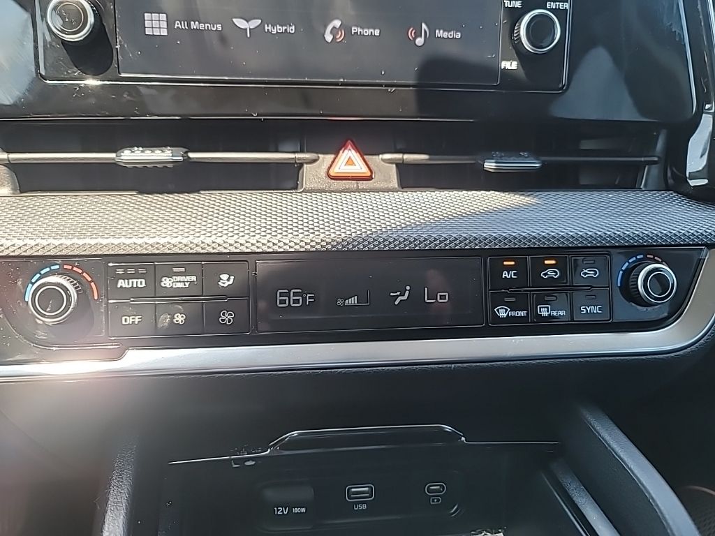 2023 Kia Sportage Hybrid LX photo 13