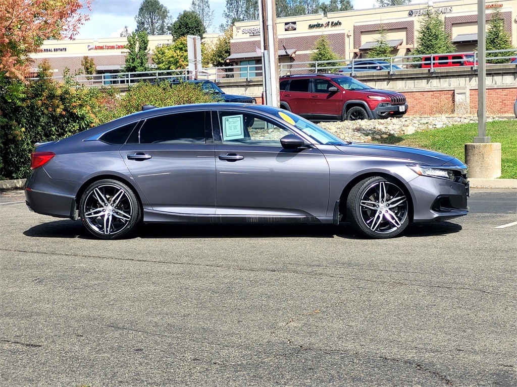 2022 Honda Accord Touring 2.0T photo 3