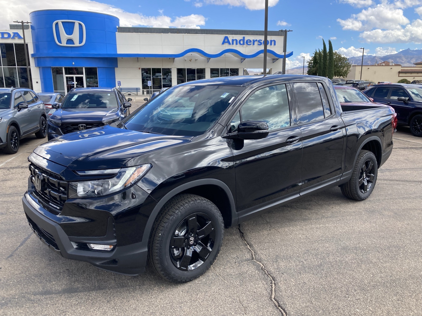 2026 Honda Ridgeline Black Edition's photo