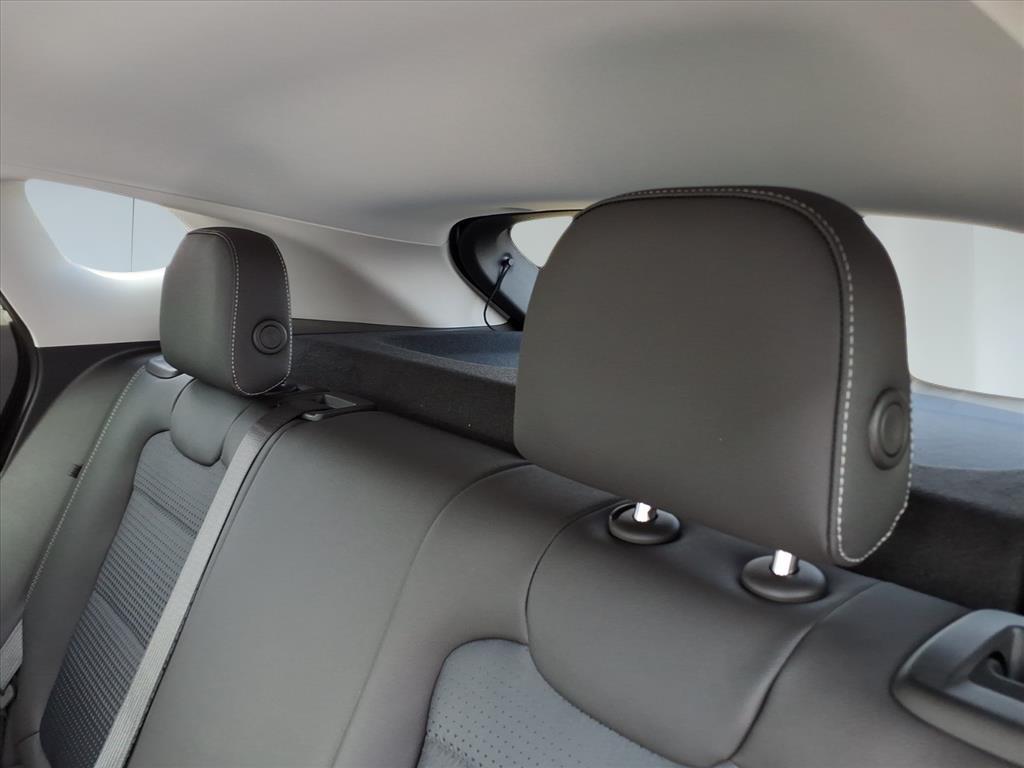 2026 Chevrolet Trax LT photo 11