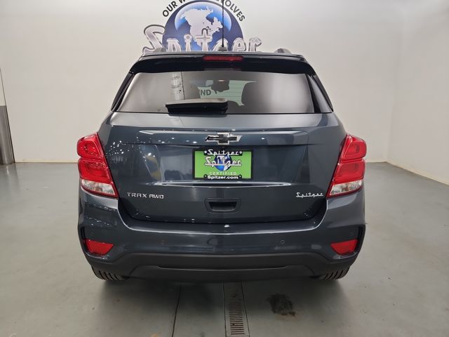 2022 Chevrolet Trax LT photo 3