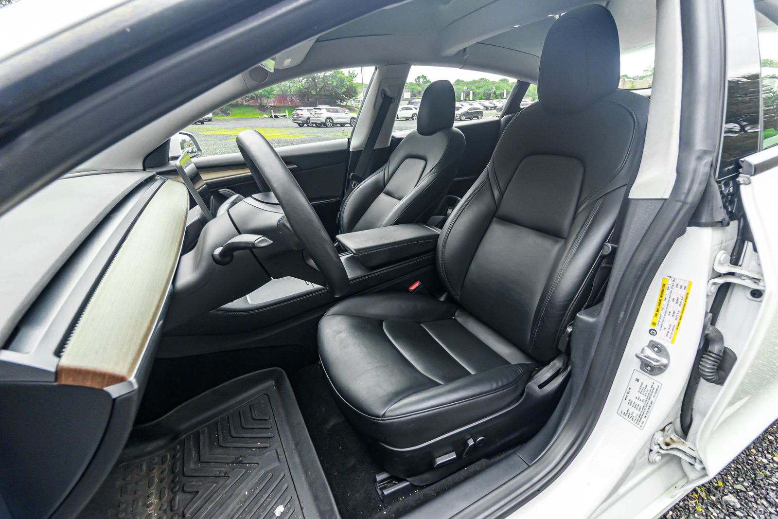 2022 Tesla Model 3 Long Range photo 13