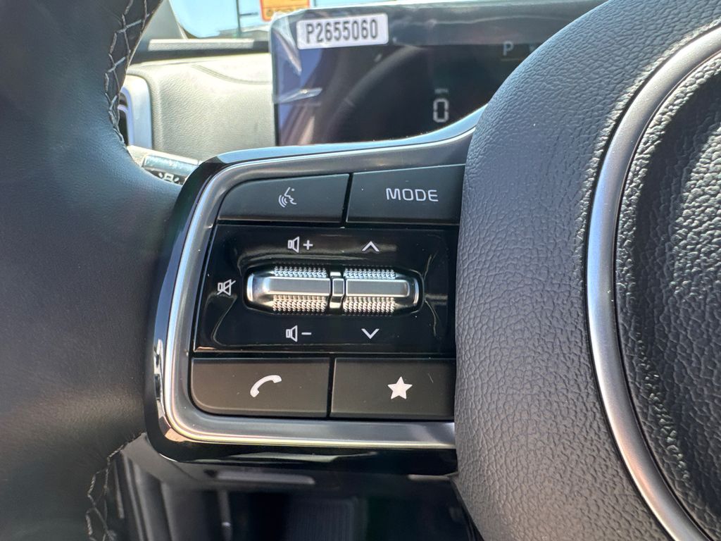 2025 Kia Sorento EX photo 23