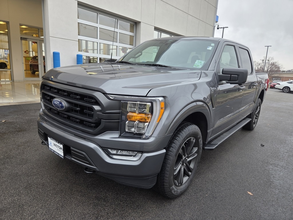 2022 Ford F-150 XLT's photo