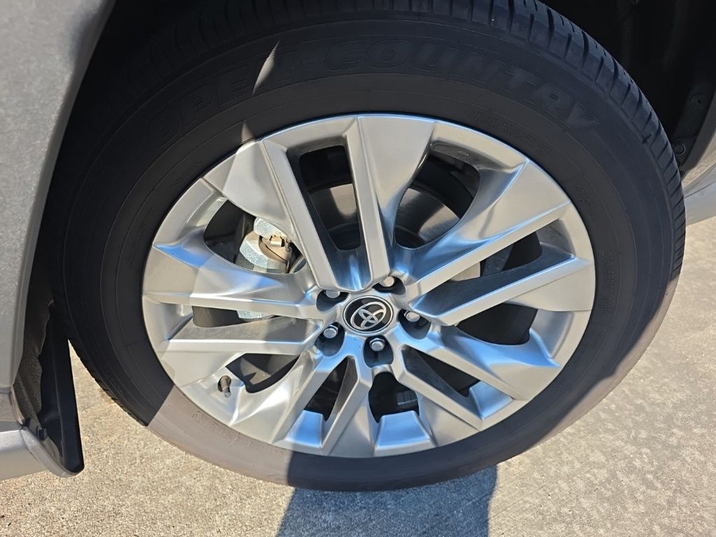 Used 2024 Toyota RAV4 XLE Premium with VIN 2T3C1RFV3RW357120 for sale in Kansas City