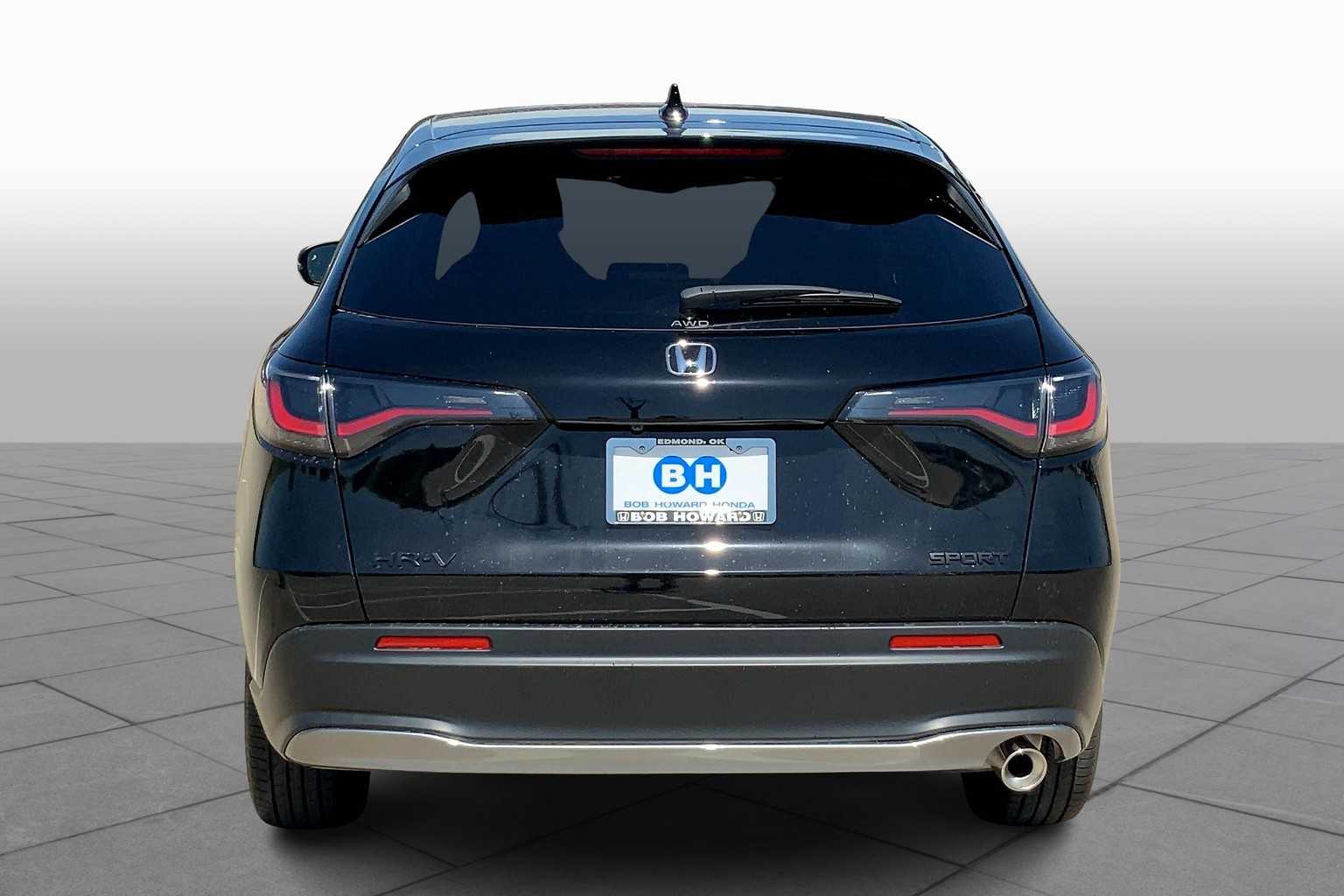 2026 Honda HR-V Sport photo 4