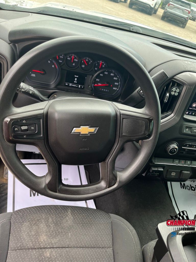 2020 Chevrolet Silverado 1500 Custom photo 12