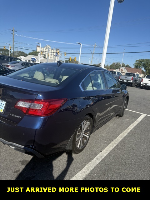 2018 Subaru Legacy 2.5i photo 2
