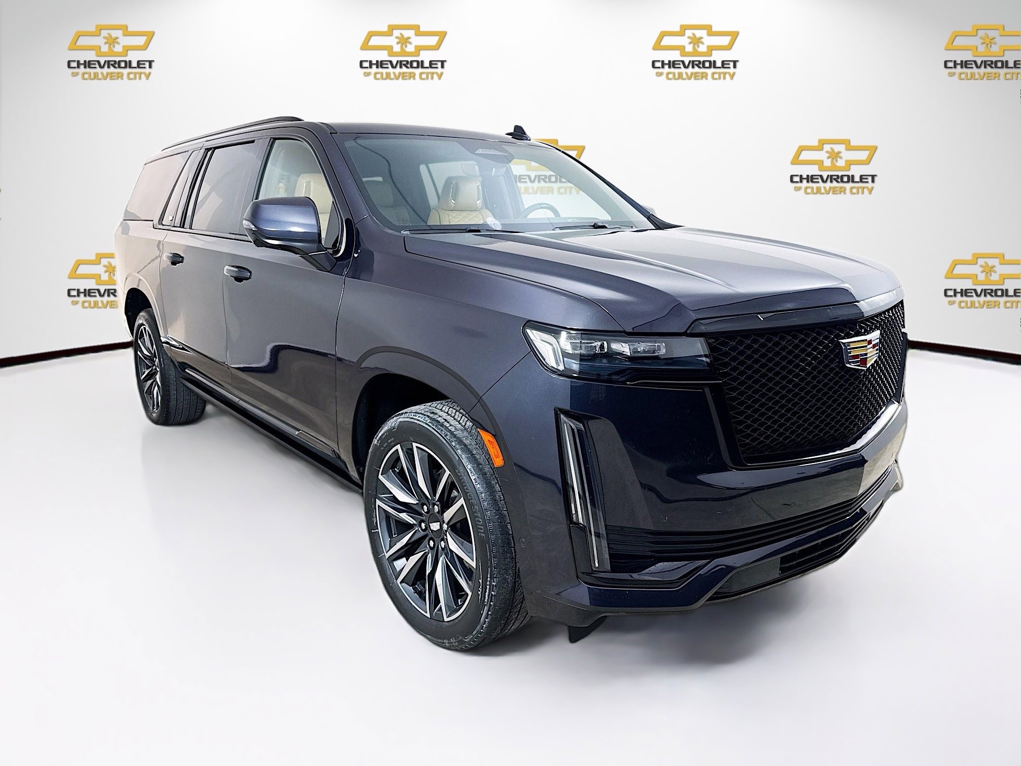 2023 Cadillac Escalade ESV Sport's photo