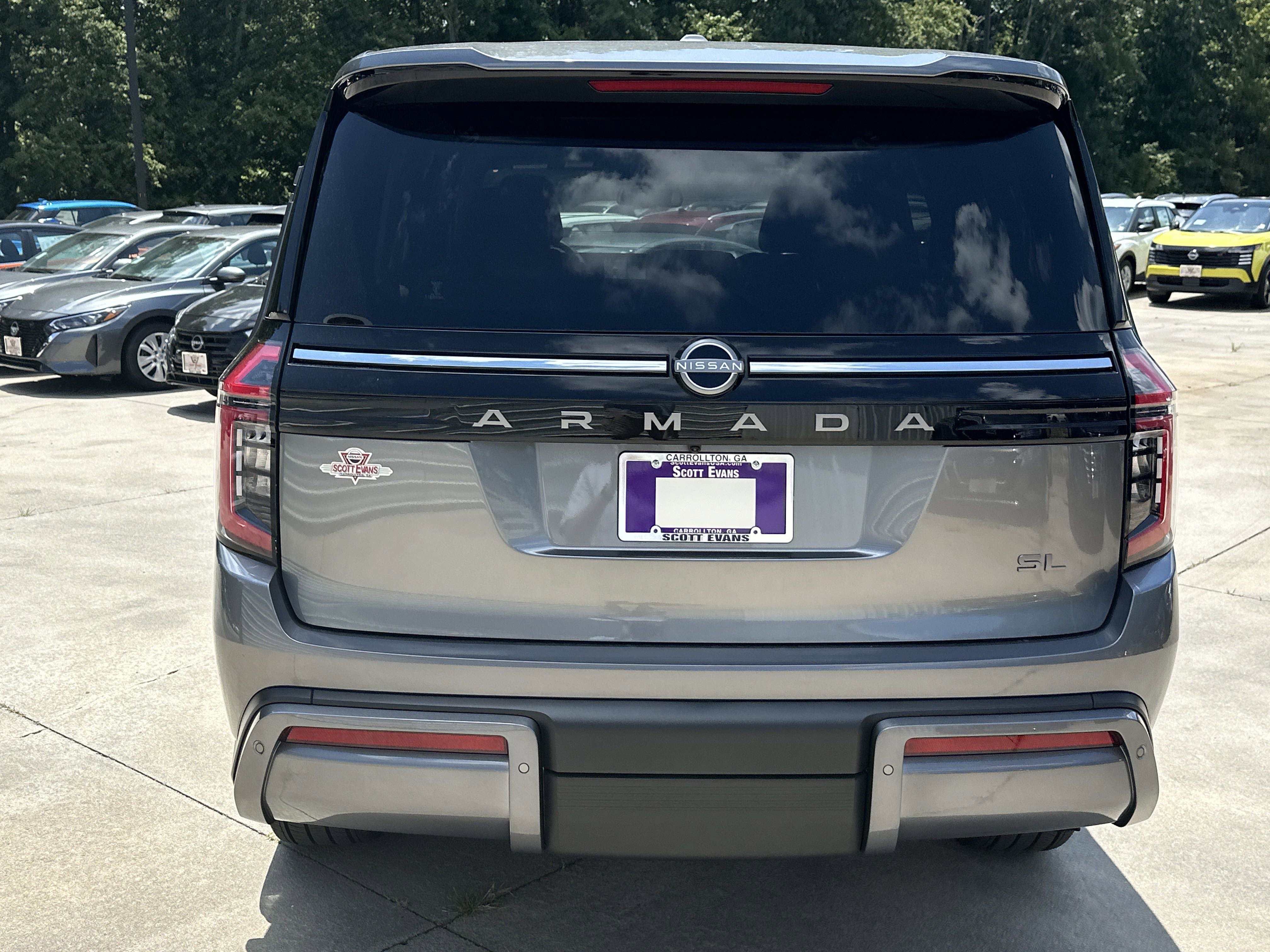 2025 Nissan Armada SL photo 4