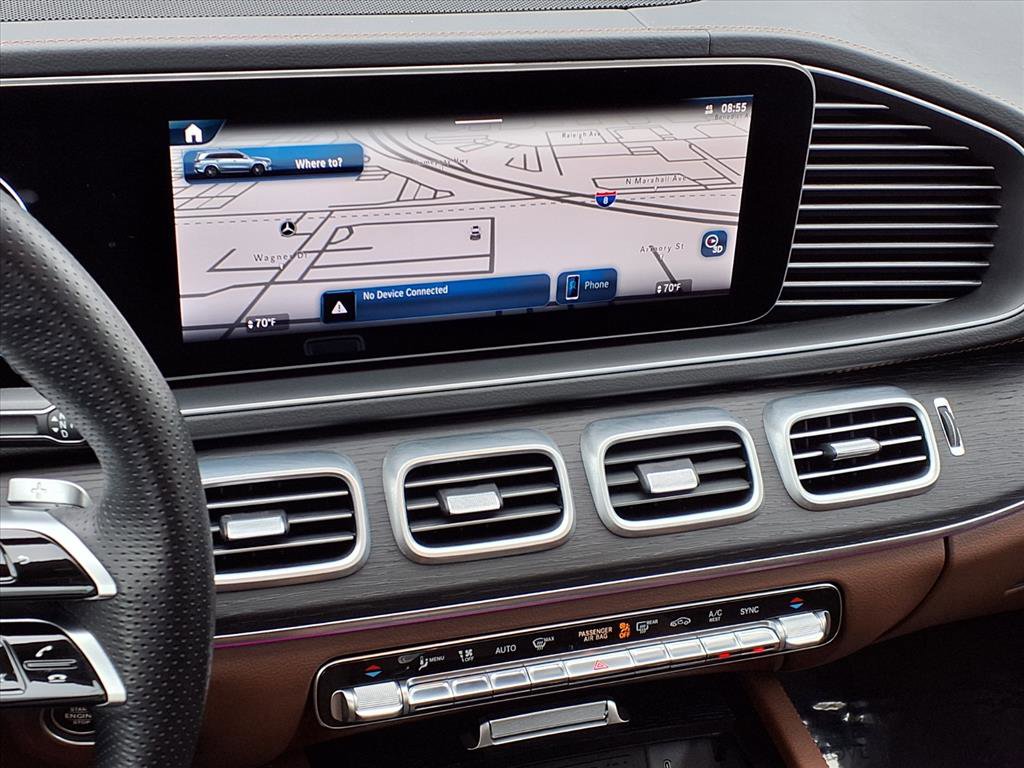 2024 Mercedes Benz GLS 450 4MATIC photo 2