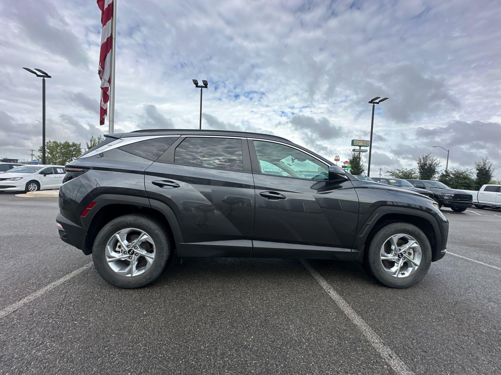 2023 Hyundai Tucson SEL Sport photo 3