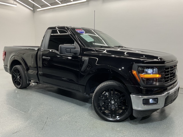 2024 Ford F-150 XL photo 2