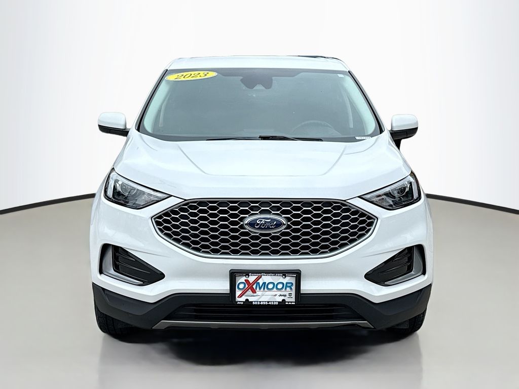 2023 Ford Edge SEL photo 2