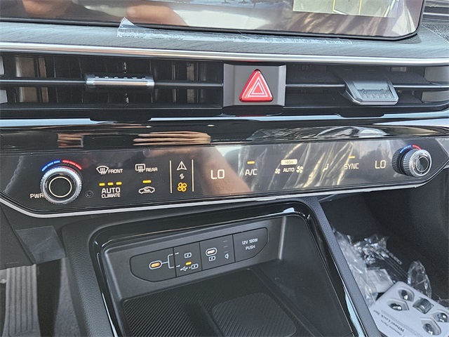 2026 Kia K5 EX photo 14
