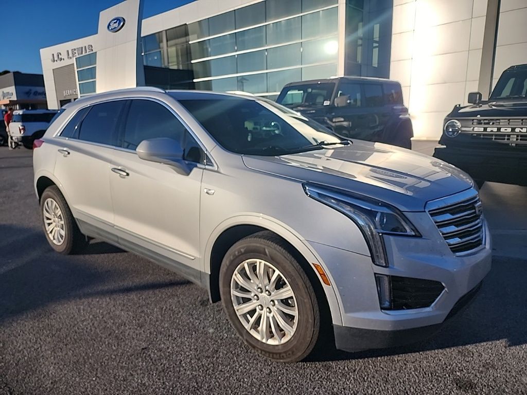 2017 Cadillac XT5 Base's photo