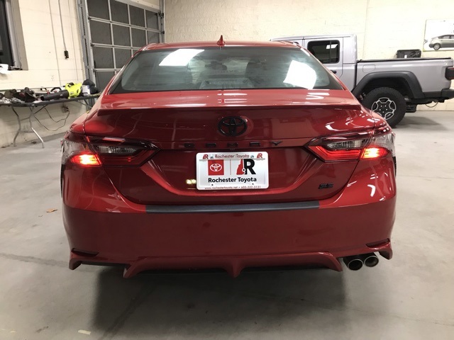 2023 Toyota Camry SE photo 4