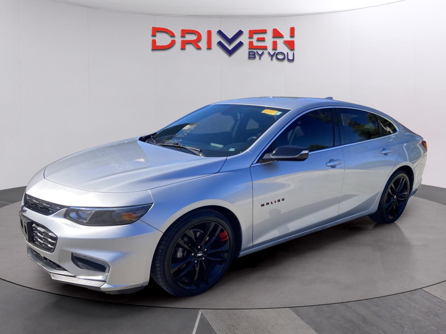 Used 2018 Chevrolet Malibu 1LT with VIN 1G1ZD5ST4JF183619 for sale in Marianna, FL