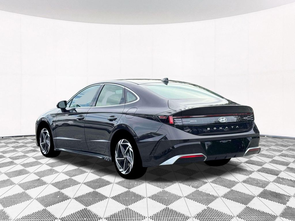 2026 Hyundai Sonata SEL Sport photo 4