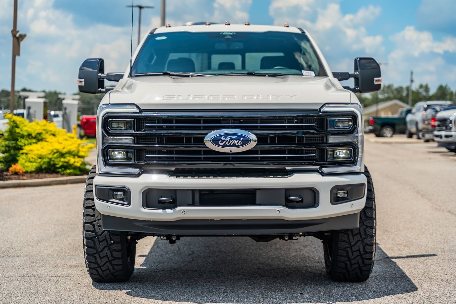 2025 Ford F-350 Platinum photo 2