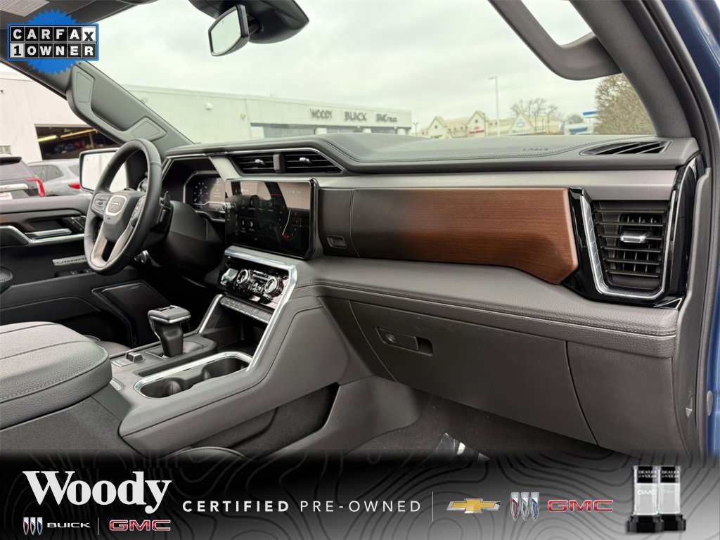 2025 GMC SIERRA - Image 40