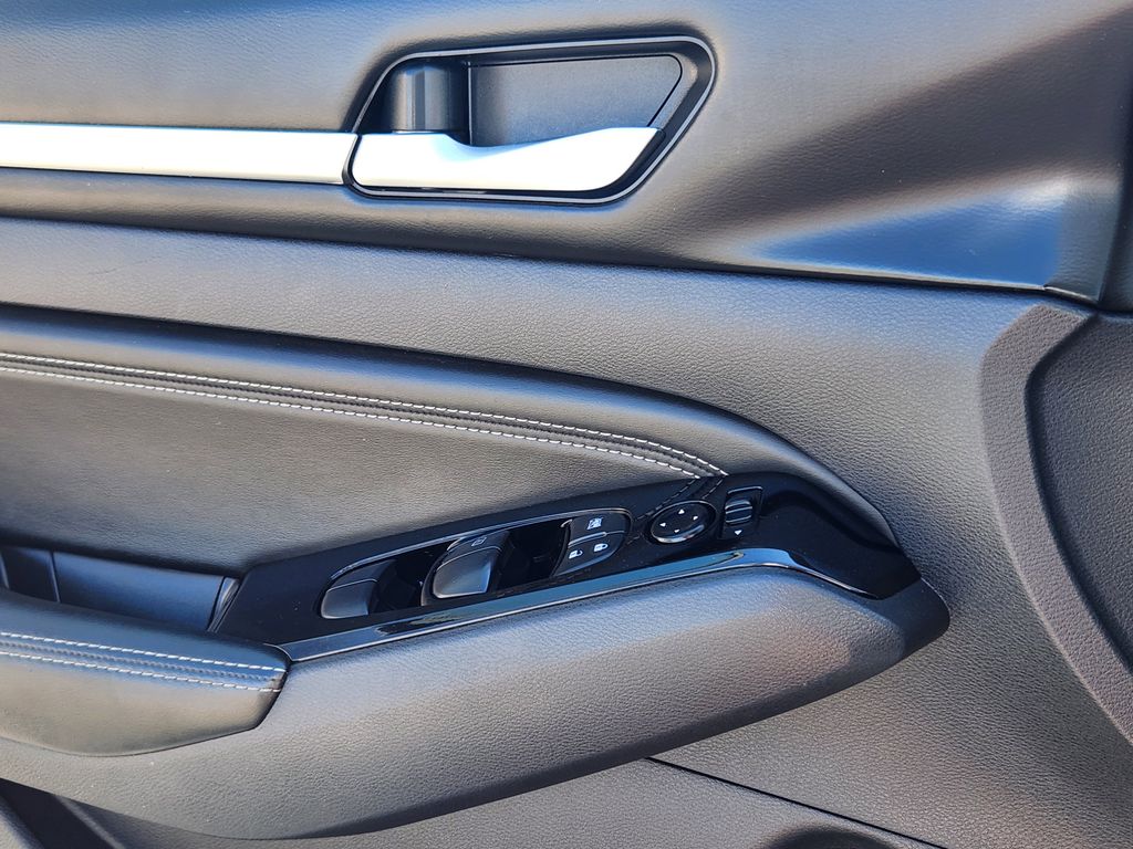 2021 Nissan Altima 2.5 SV photo 4