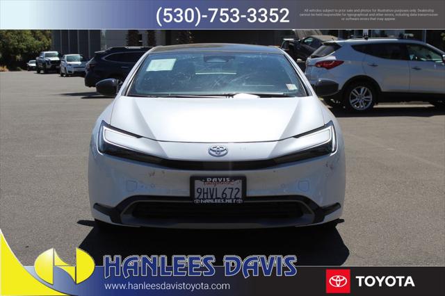 2023 Toyota Prius XLE photo 3