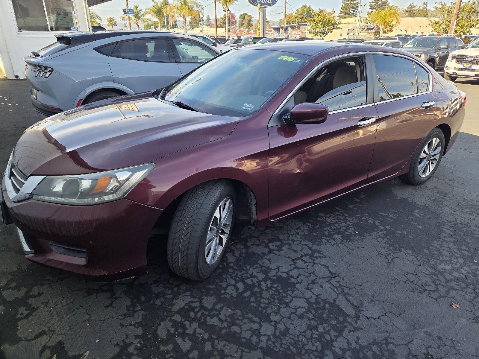 2013 Honda Accord LX's photo