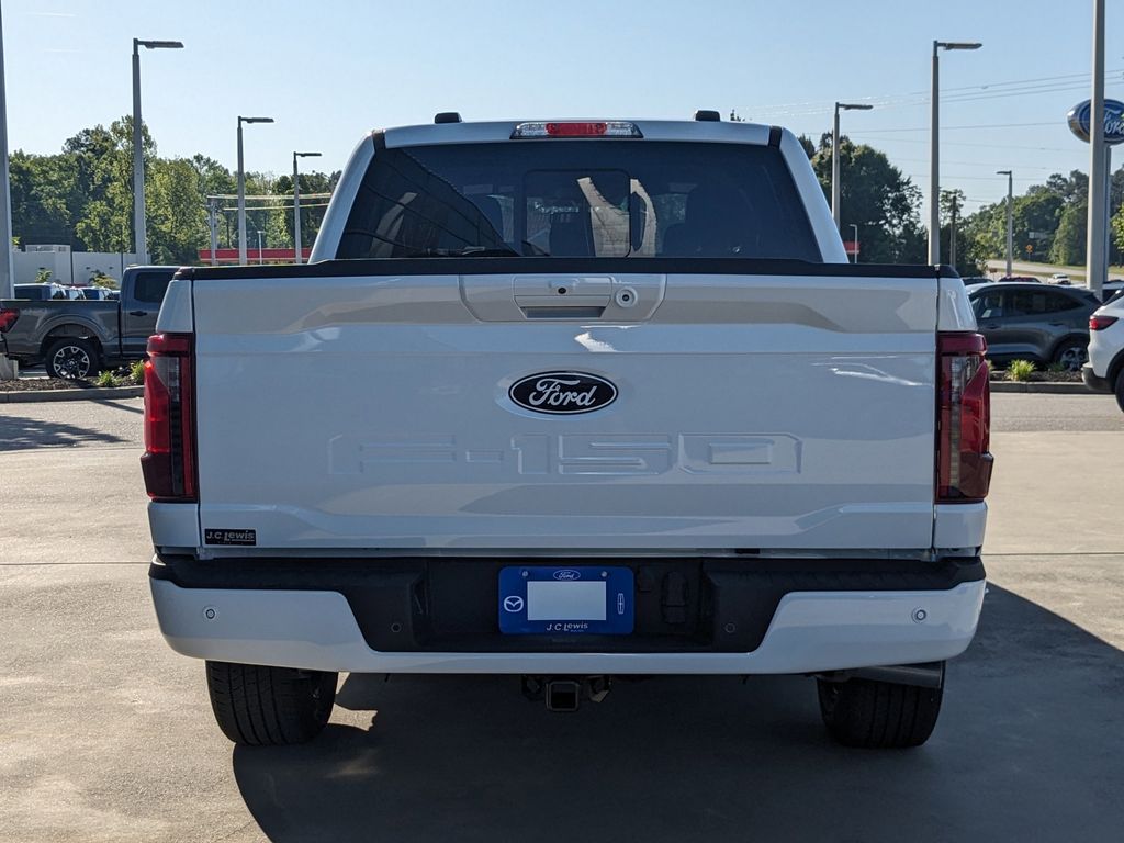 2025 Ford F-150 XLT photo 5