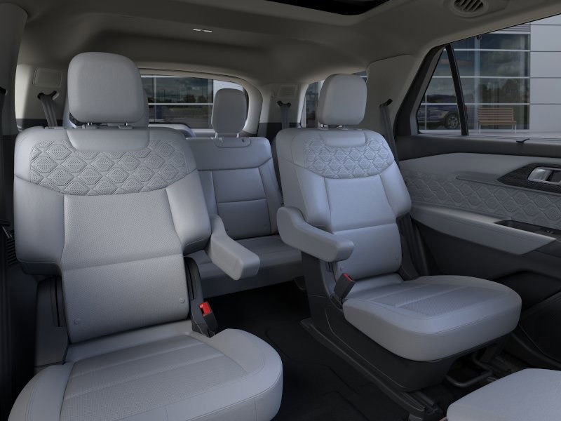 2025 Ford Explorer Platinum photo 10
