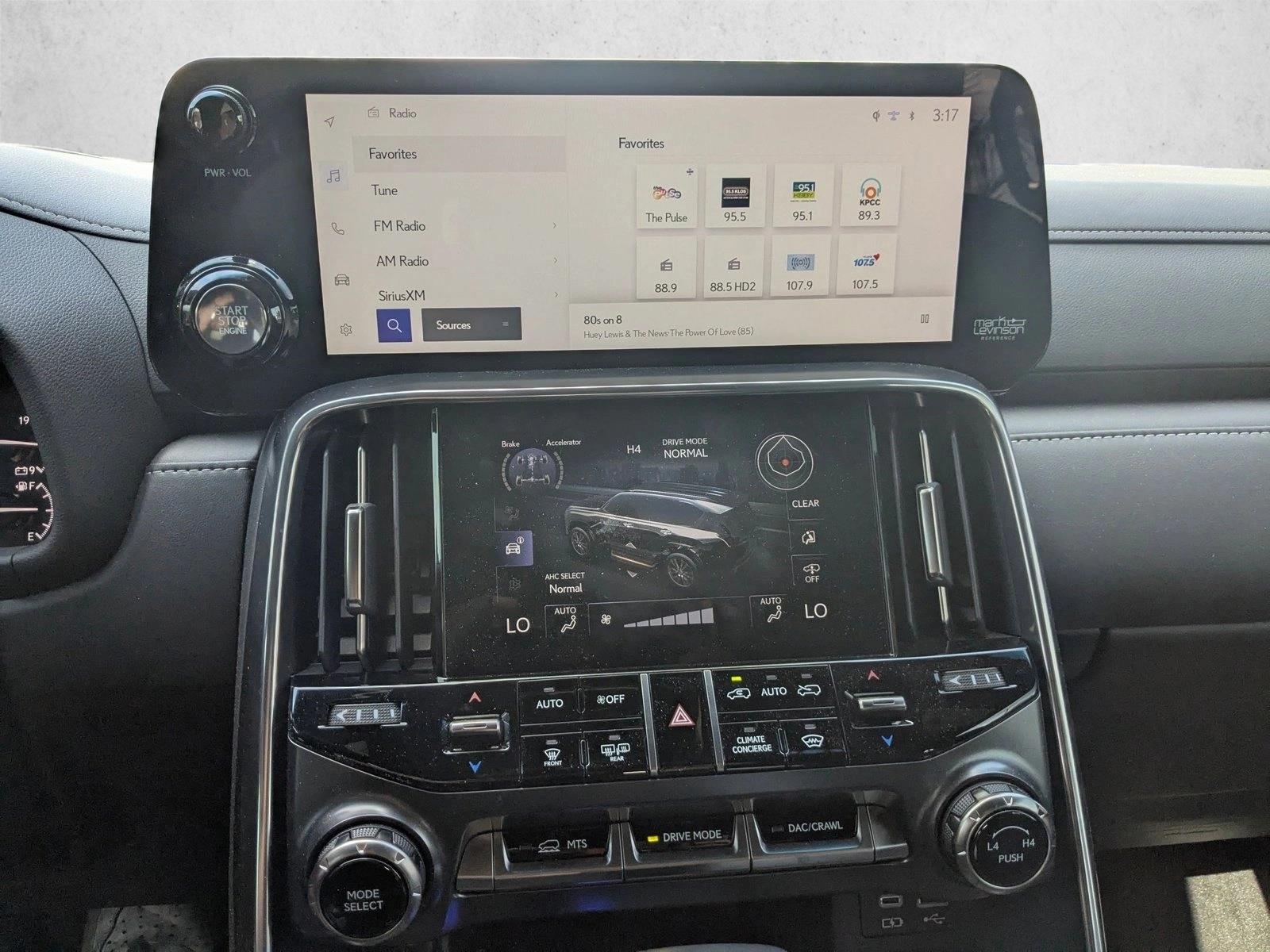 2024 Lexus LX 600 Luxury photo 15