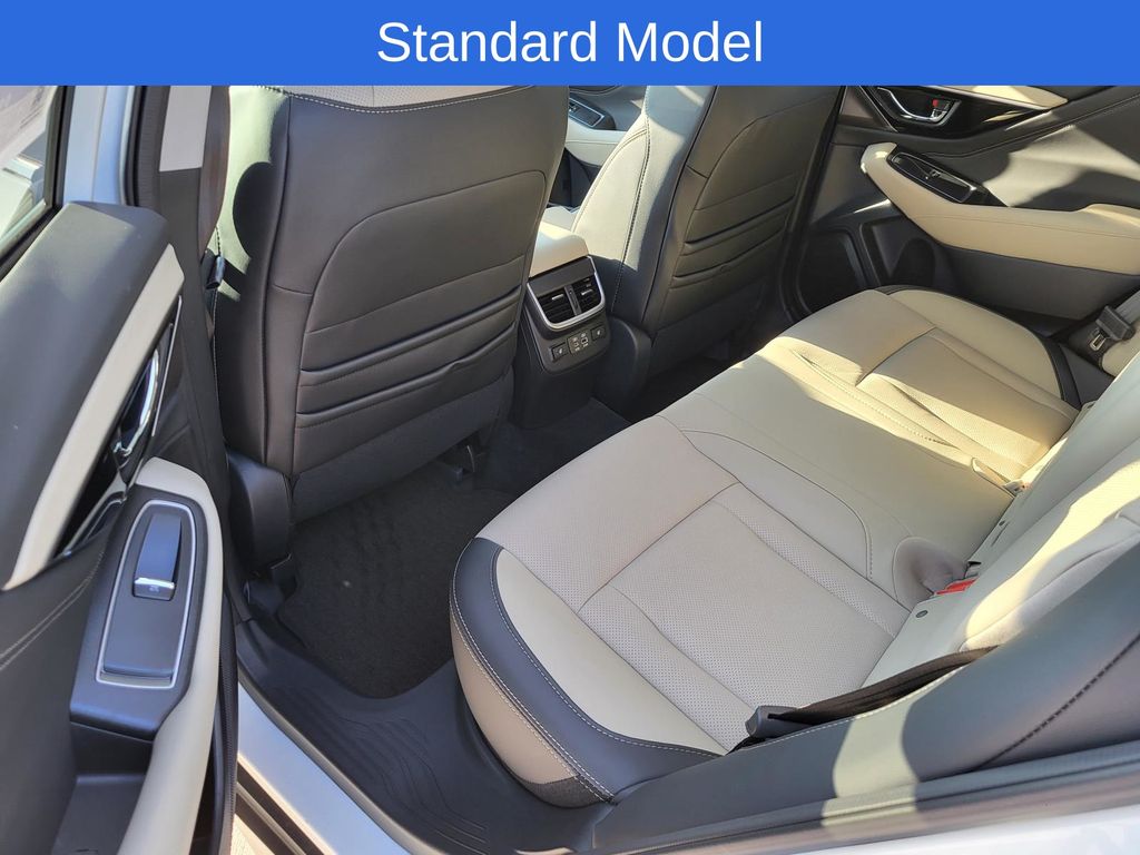 2025 Subaru Outback Limited photo 4