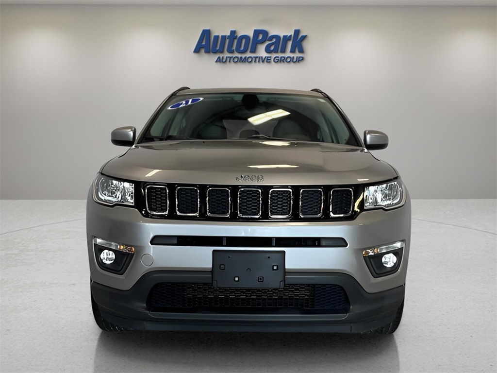 2021 Jeep Compass Latitude photo 2