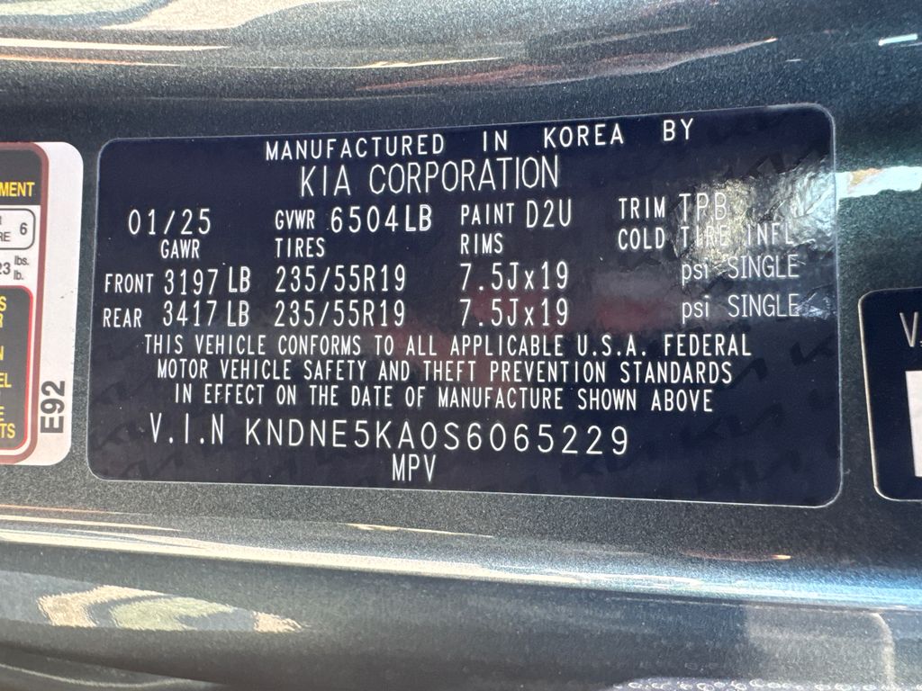 2025 Kia Carnival SX photo 29