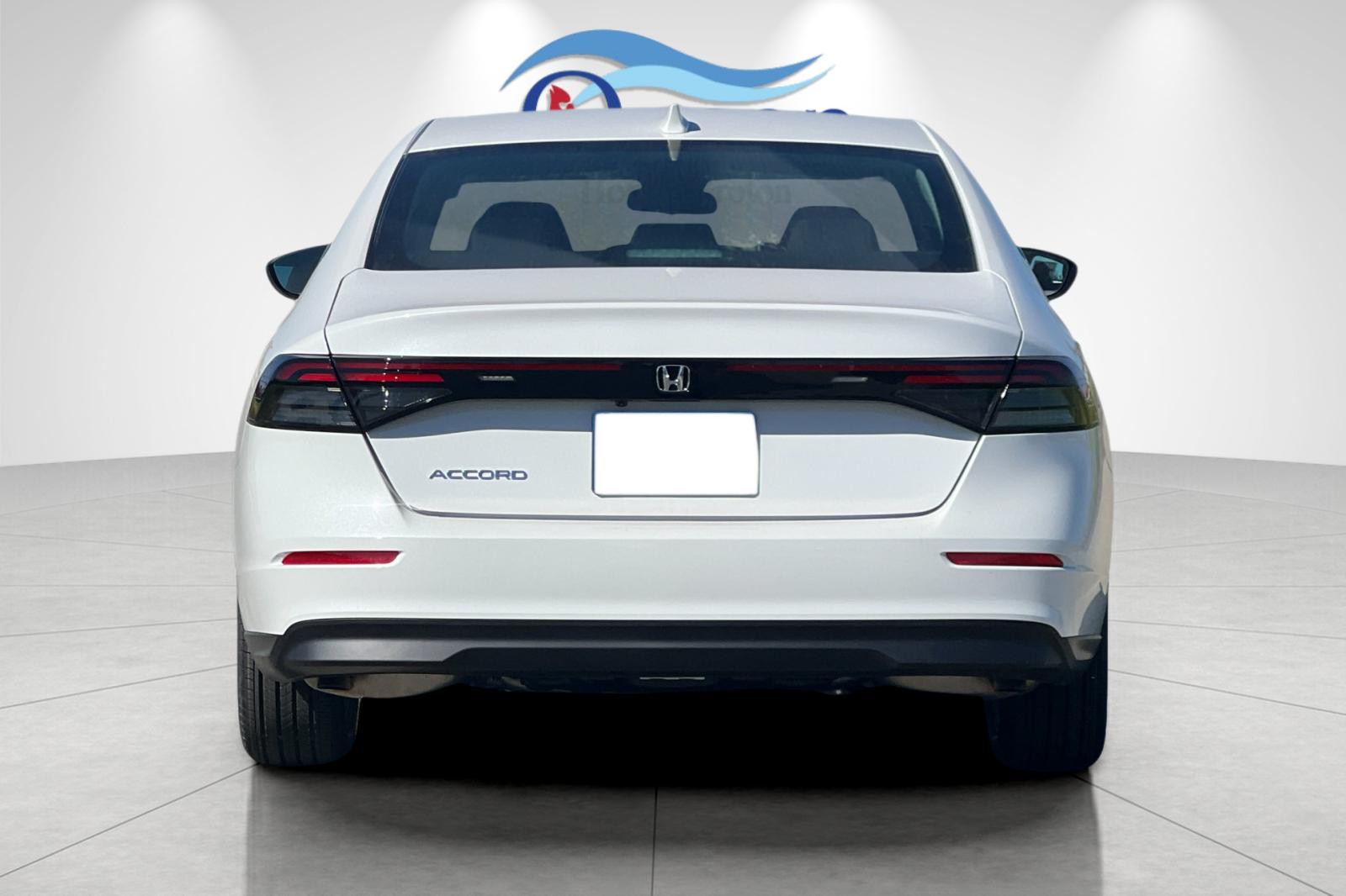 2025 Honda Accord LX photo 4