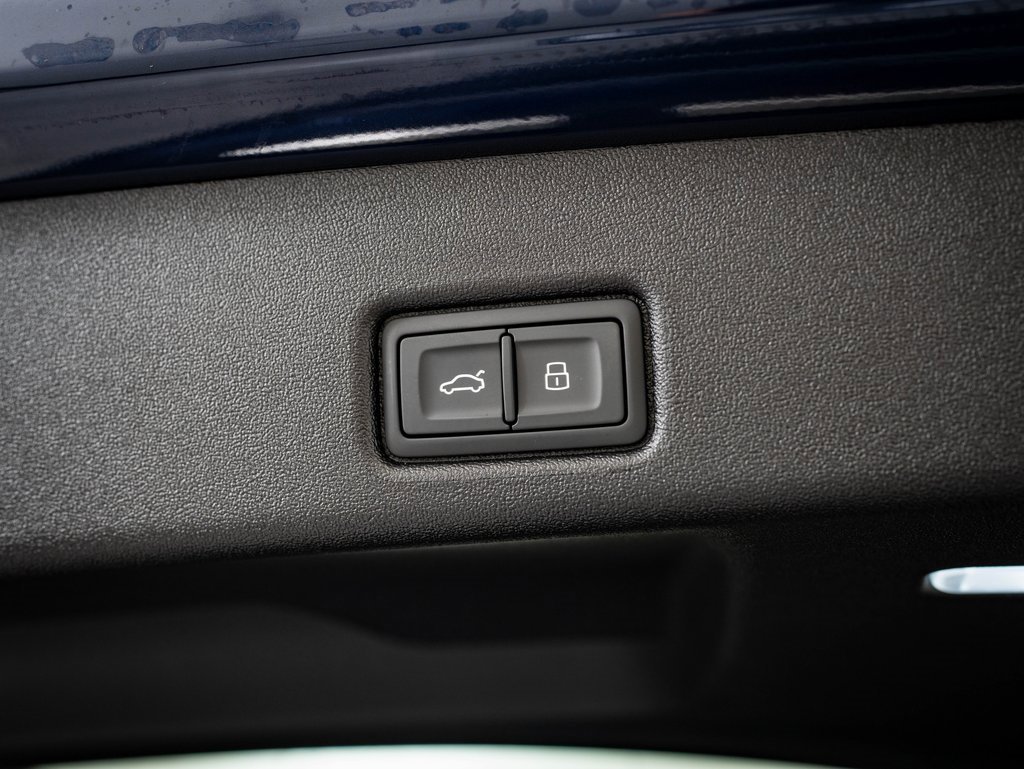 2025 Audi Q5 2.0T Premium Plus photo 16