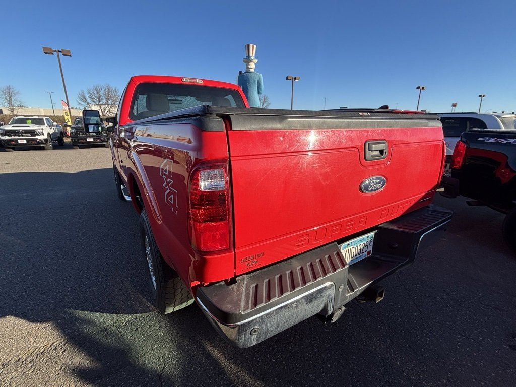 2016 Ford F-350 XLT photo 2