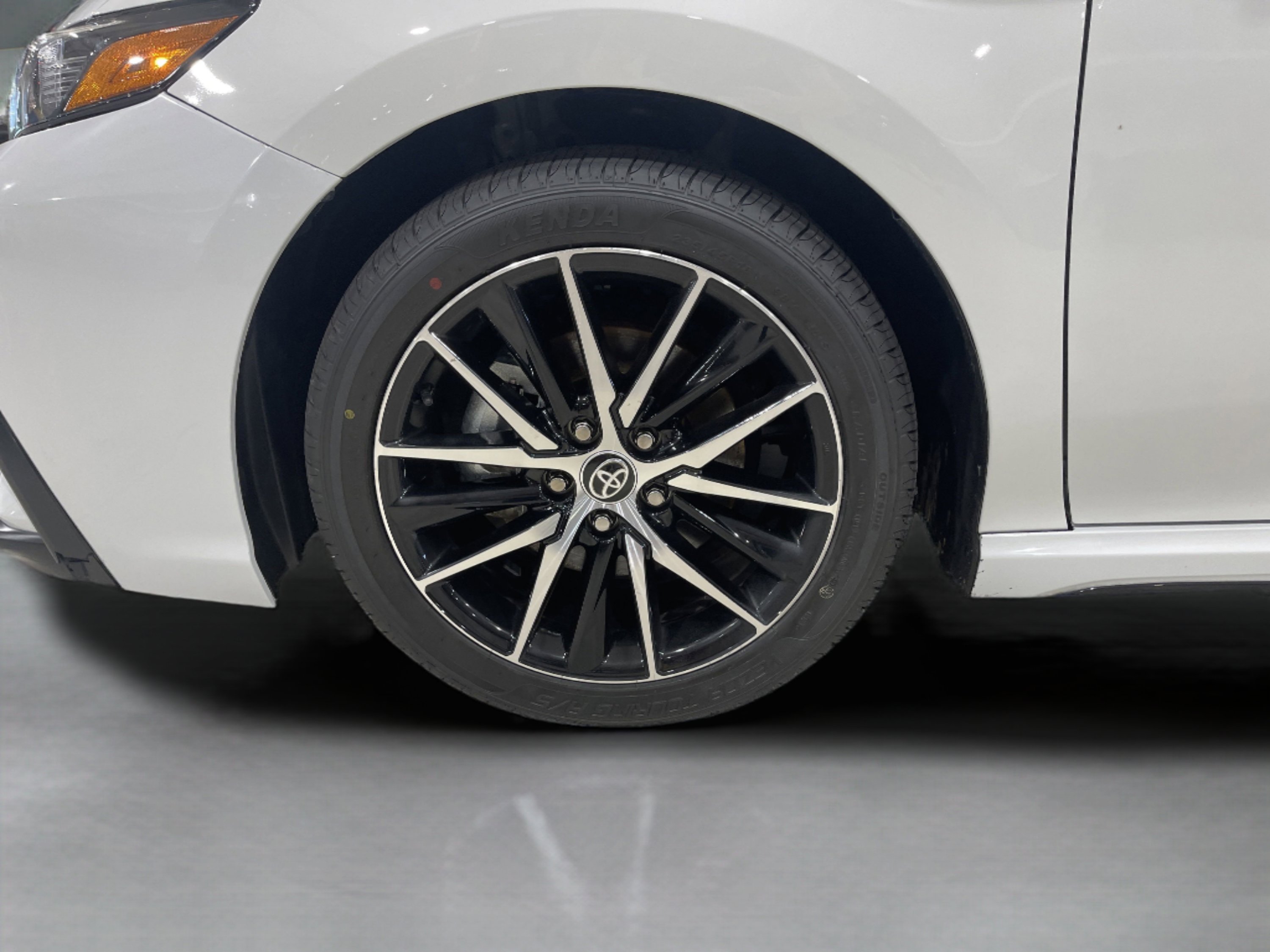 2024 Toyota Camry SE photo 7
