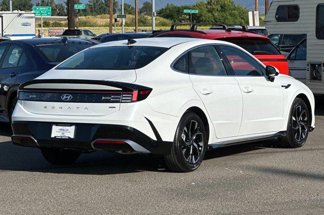 2025 Hyundai Sonata SEL photo 4