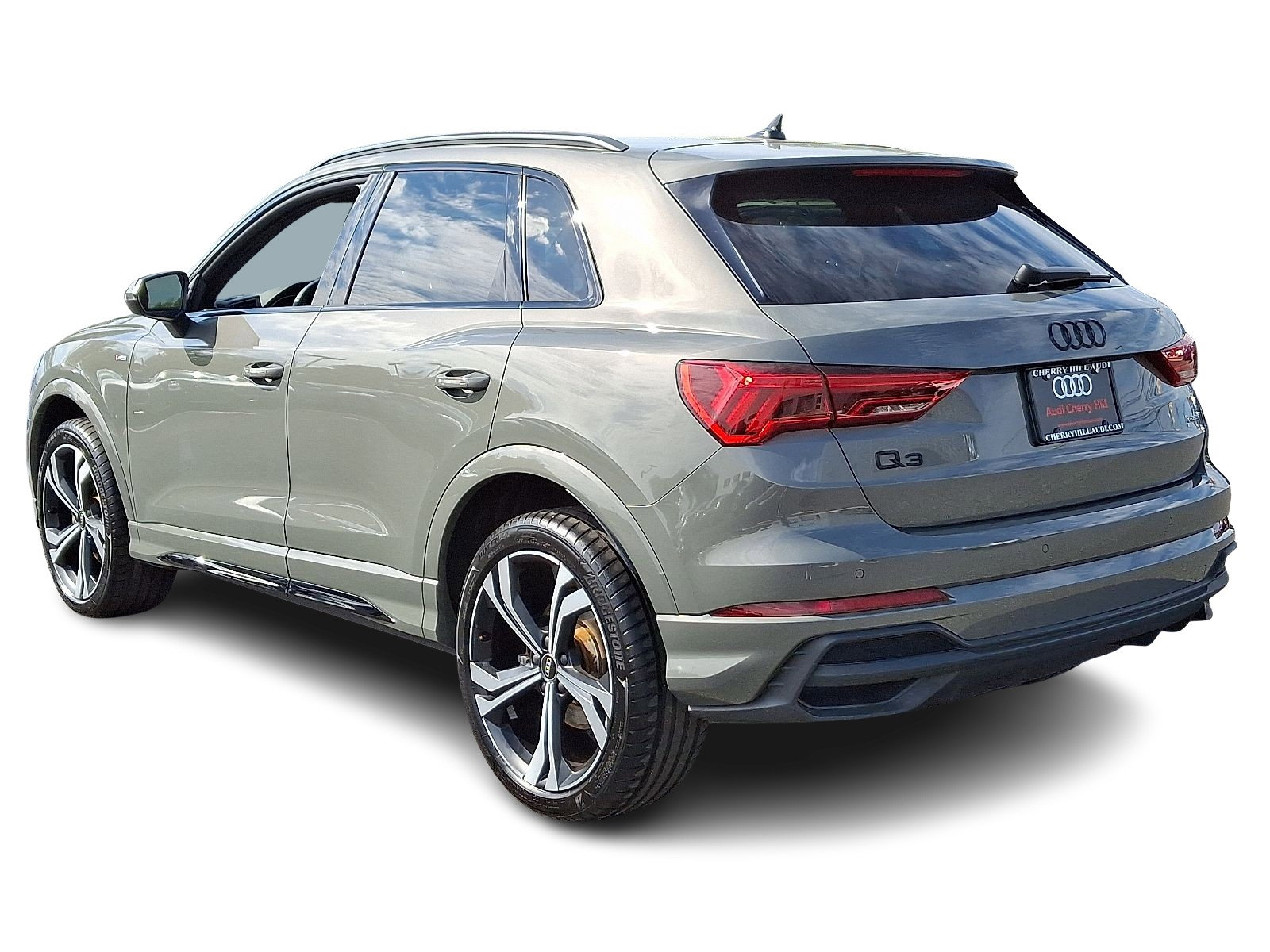 2024 Audi Q3 S line Premium Plus photo 4