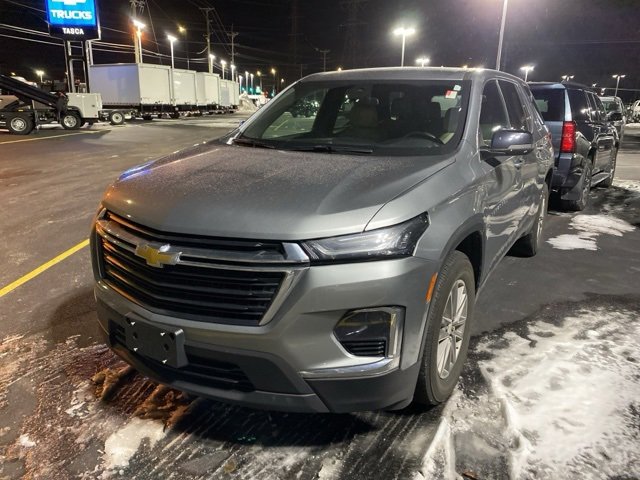 2023 Chevrolet Traverse LS's photo