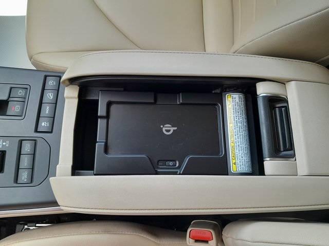 2022 Toyota Highlander XLE photo 27