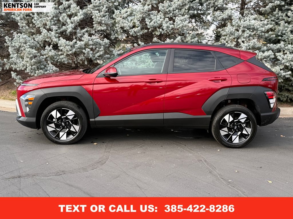 2025 Hyundai Kona SEL photo 4